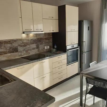 Apartament New The Twins Two-bedroom, 5 At 15 Tsani Ginchev Street, Floor 3 *