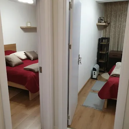 New The Twins Two-bedroom, 5 At 15 Tsani Ginchev Street, Floor 3 Apartament