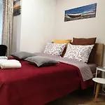 New The Twins Two-bedroom, 5 At 15 Tsani Ginchev Street, Floor 3 Apartman *