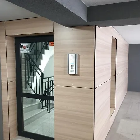 Apartment New The Twins Two-bedroom, 5 At 15 Tsani Ginchev Street, Floor 3 *