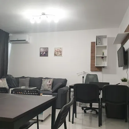 Apartamento New The Twins Two-bedroom, 5 At 15 Tsani Ginchev Street, Floor 3