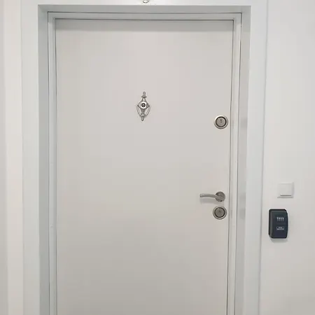 דירה New The Twins Two-bedroom, 5 At 15 Tsani Ginchev Street, Floor 3 וארנה