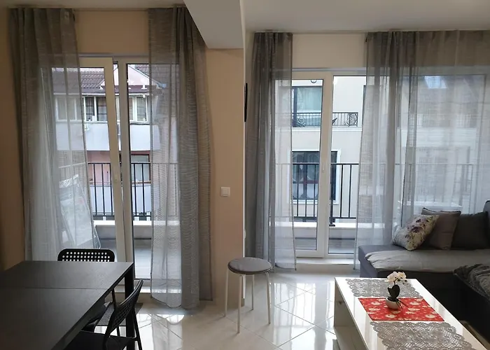 Apartmán New The Twins Two-bedroom, 5 At 15 Tsani Ginchev Street, Floor 3 *