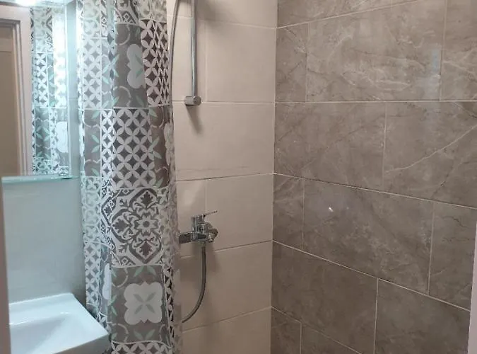 New The Twins Two-bedroom, 5 At 15 Tsani Ginchev Street, Floor 3 Apartmán *