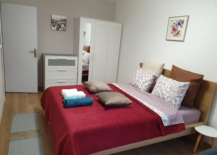 Apartmán New The Twins Two-bedroom, 5 At 15 Tsani Ginchev Street, Floor 3 Varna