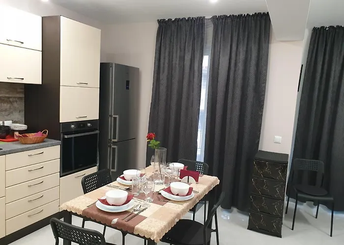 New The Twins Two-bedroom, 5 At 15 Tsani Ginchev Street, Floor 3 Apartmán