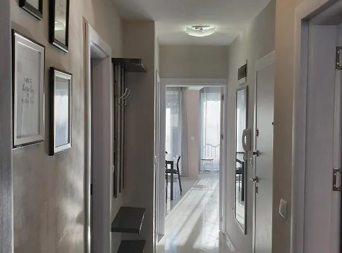 New The Twins Two-bedroom, 5 At 15 Tsani Ginchev Street, Floor 3 Apartmán *