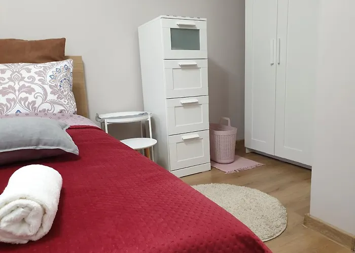 New The Twins Two-bedroom, 5 At 15 Tsani Ginchev Street, Floor 3 Apartmán